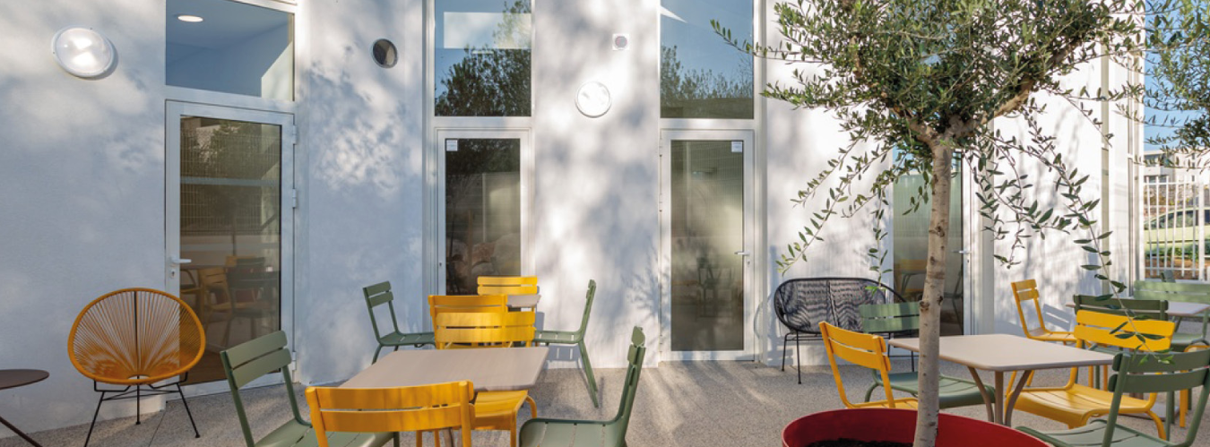 STUDEA MONTPELLIER PILORY — photo 2